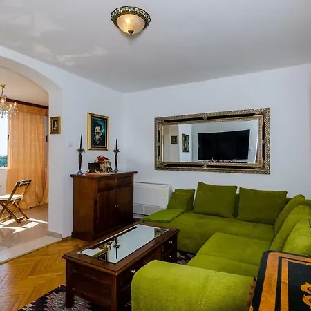 With A Parking Space - 17415 Apartamento